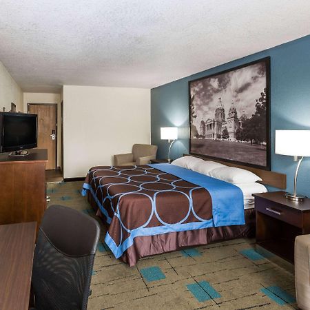 Super 8 By Wyndham Urbandale/Des Moines Area Motel Dış mekan fotoğraf