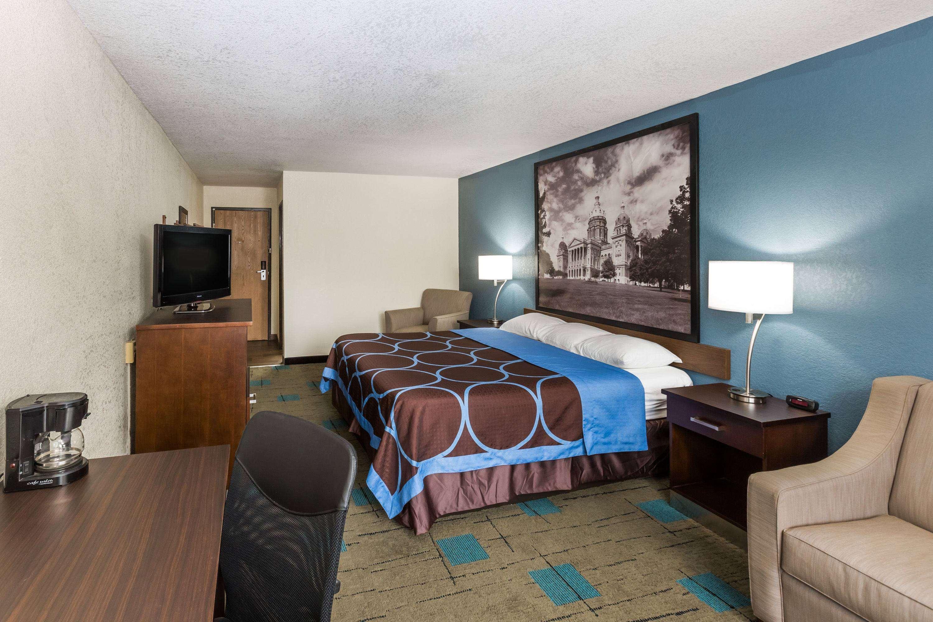 Super 8 By Wyndham Urbandale/Des Moines Area Motel Dış mekan fotoğraf