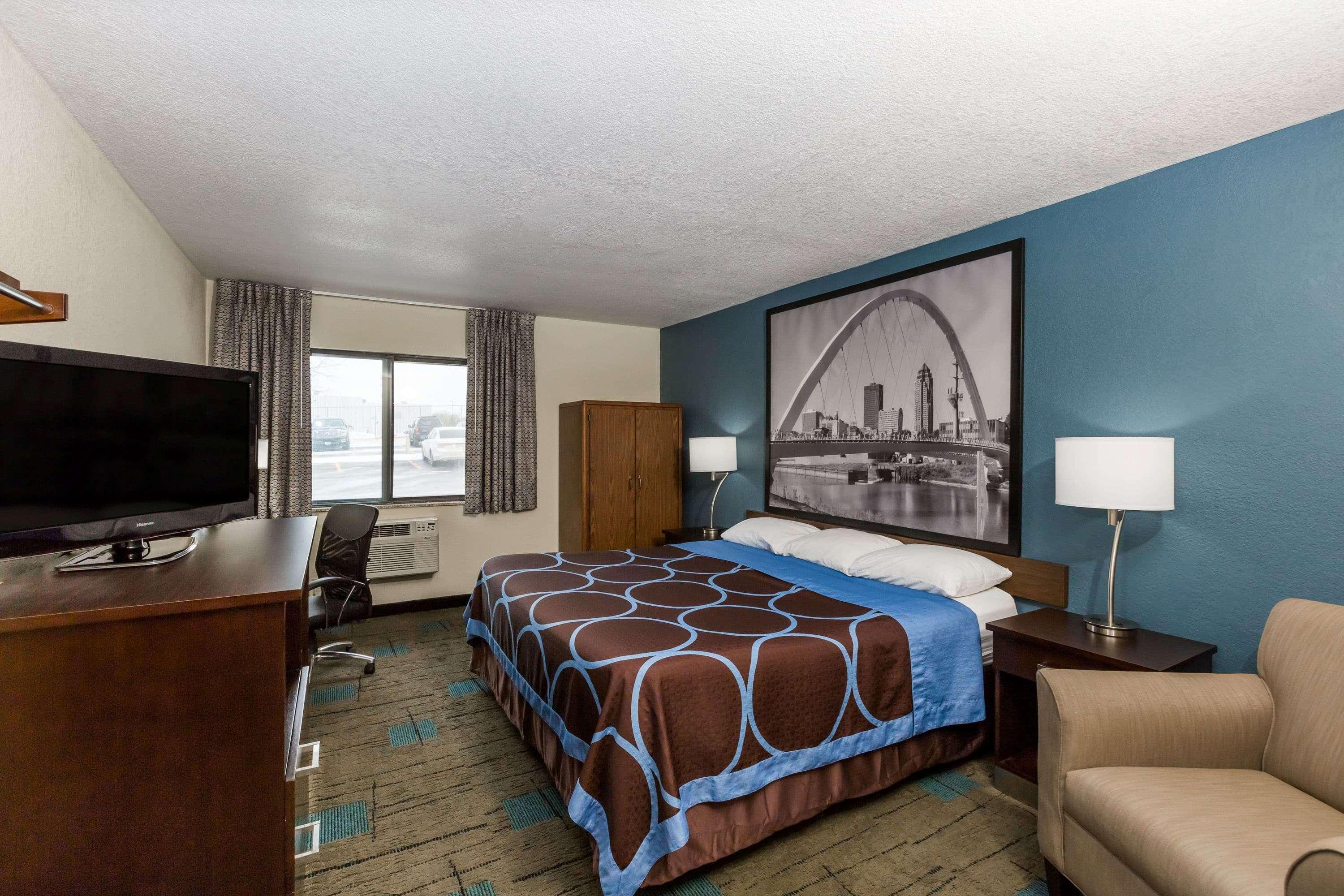 Super 8 By Wyndham Urbandale/Des Moines Area Motel Dış mekan fotoğraf