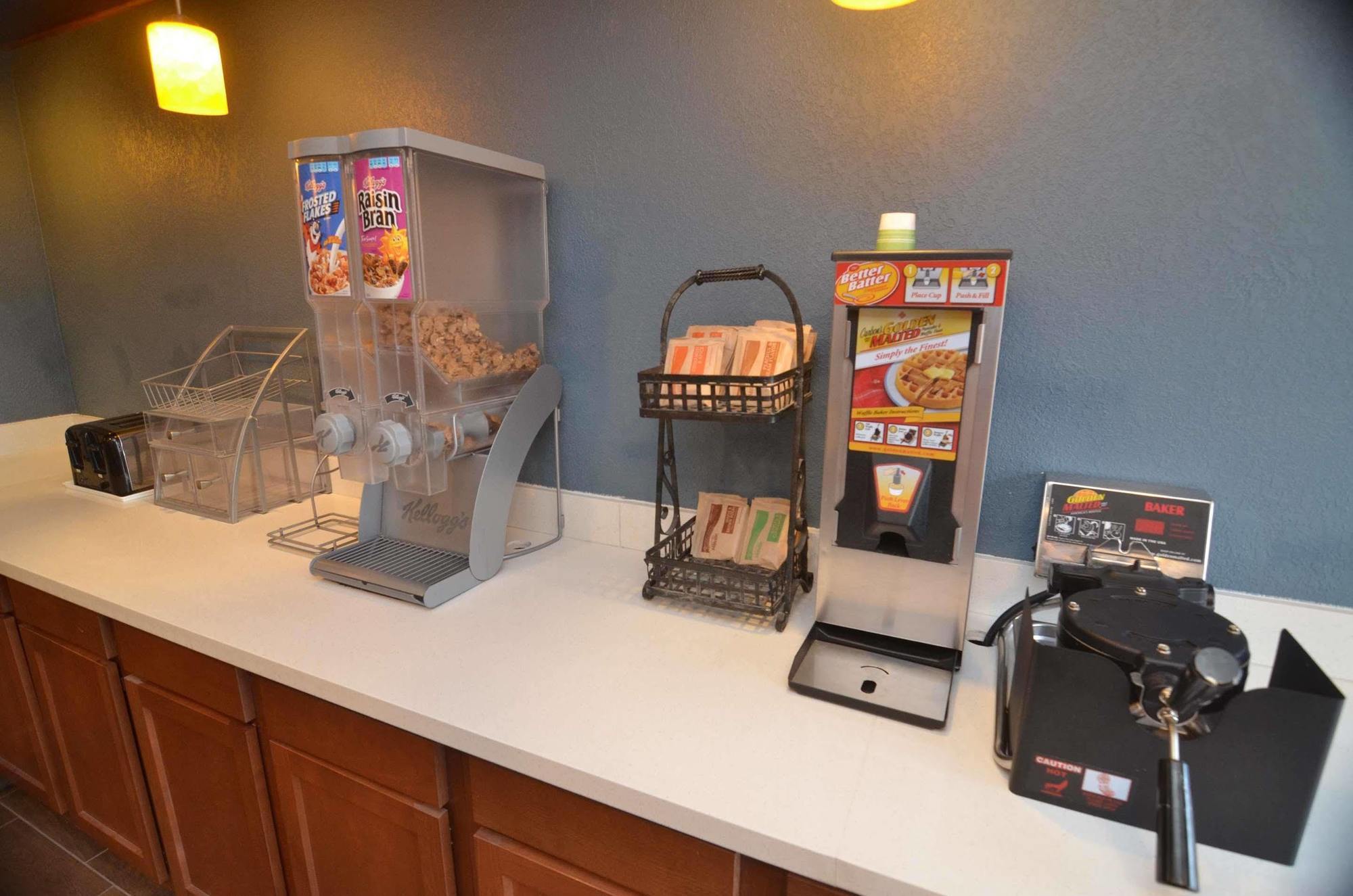 Super 8 By Wyndham Urbandale/Des Moines Area Motel Dış mekan fotoğraf